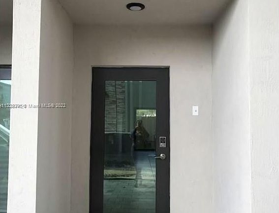 2nd image of 10467 NW 82nd St Unit 16