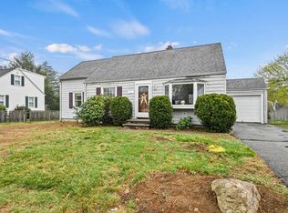 7 Inwood Rd, Auburn, MA 01501