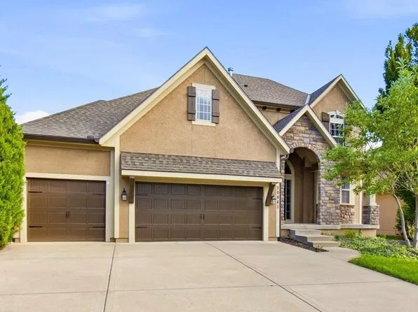 10841 S Hastings St, Olathe, KS 66061