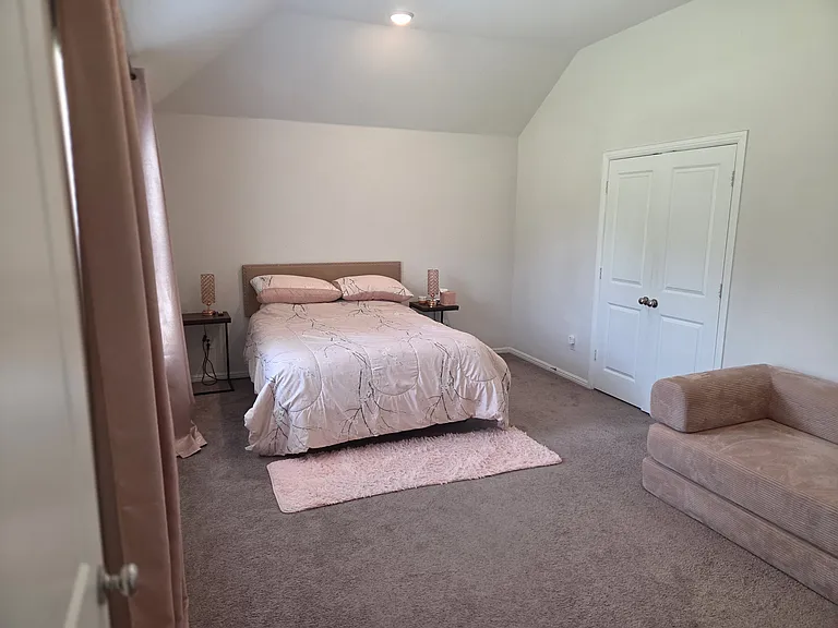 1512 Springtree Dr — Photo 8