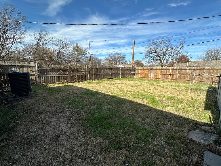 1717 NW Smith Ave — Photo 19