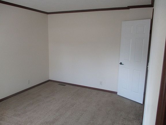 5th image of 4925 Genesse St #366S