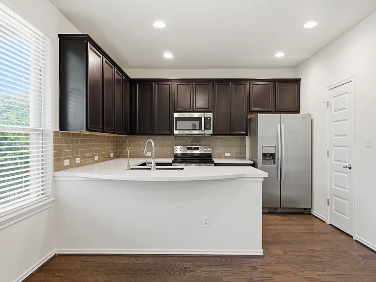2105 Town Centre Dr #27 — Photo 8