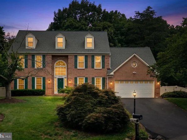 6747 Jade Post Ln, Centreville, VA 20121