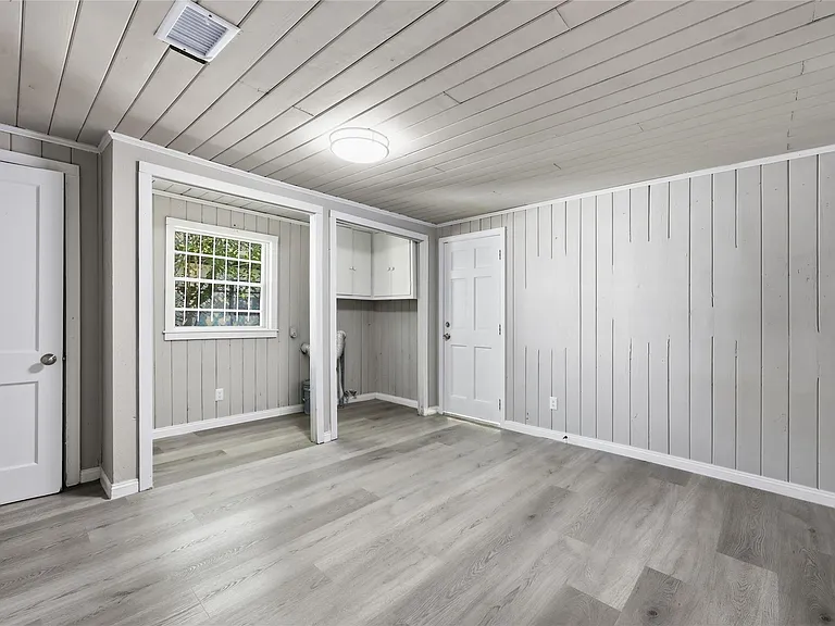2088 Pope St — Photo 12