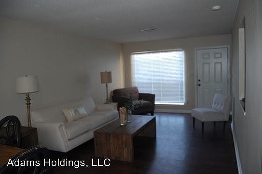 2nd image of 307 Hillsboro Ln