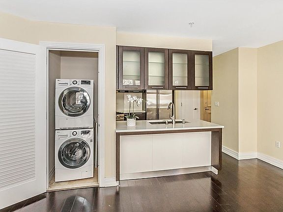 5th image of 6405 Yellowstone Blvd APT 207