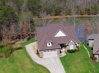 251 Falcon Trl, Vonore, TN 37885