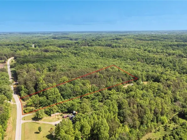 3040 Shiloh Church Rd, Winston Salem, NC 27105