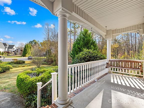 4th image of 1038 S Devonpark Pl
