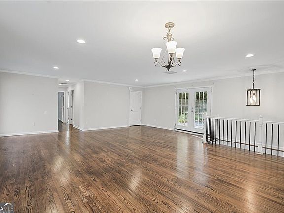 3rd image of 2844 Oldknow Dr NW