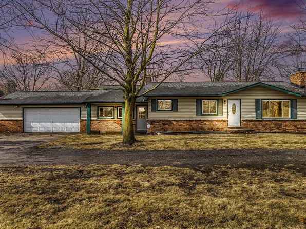 1515 N Steinbach Rd, Dexter, MI 48130