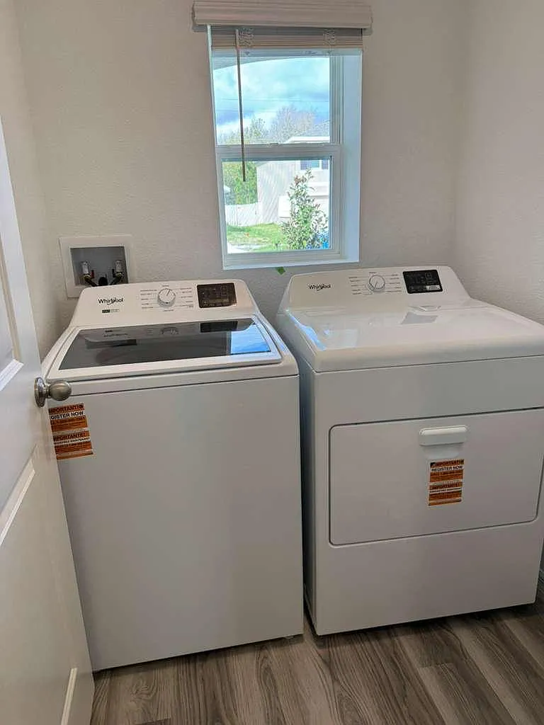 3 bed, 1560 sqft, $2,200 — Photo 4