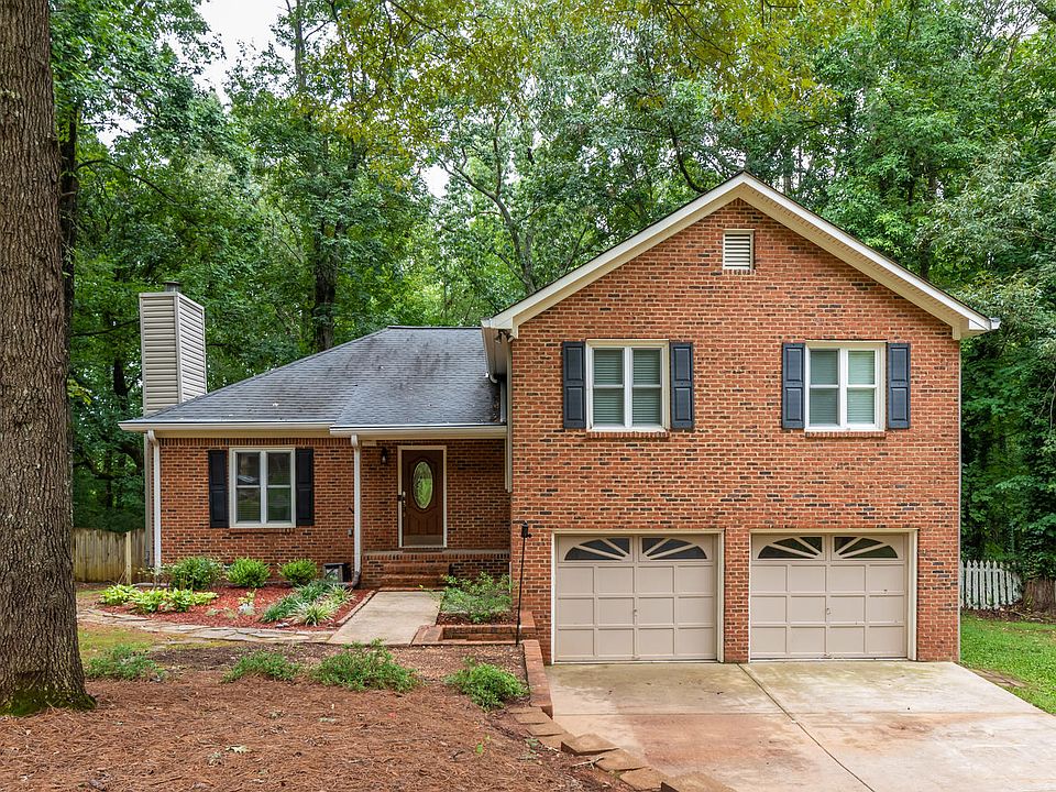 1st image of 3881 Strawberry Path NW
