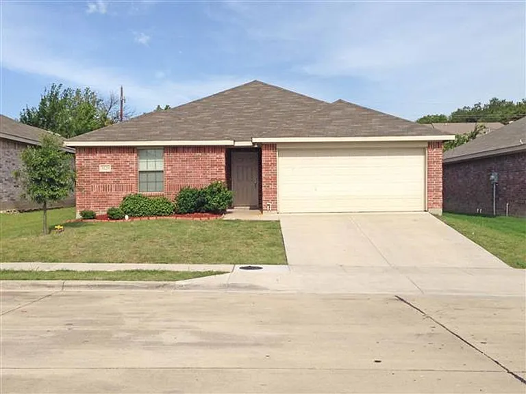 3129 Appaloosa Dr — Photo 1