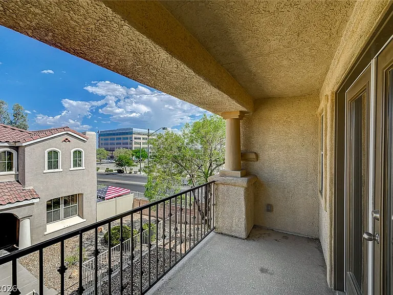 6600 Biltmore Garden St — Photo 37