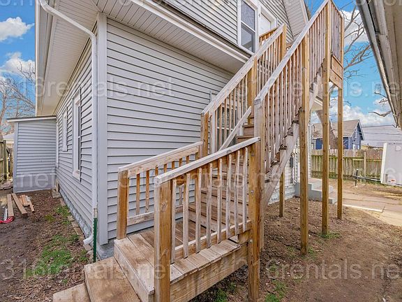 3rd image of 221 N Elizabeth Ave #4