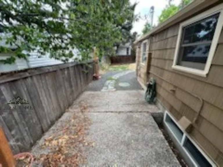 487 W 19th Ave — Photo 20
