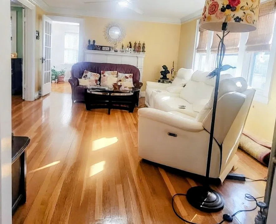 Specious and bright living room