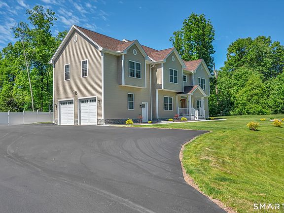 4th image of 170 Birchwood Drive