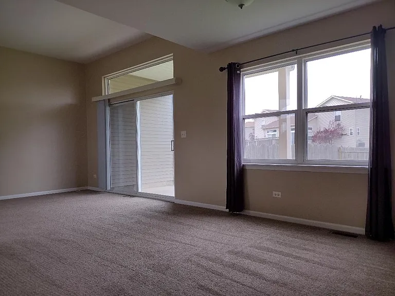 2159 Henning Pl — Photo 8