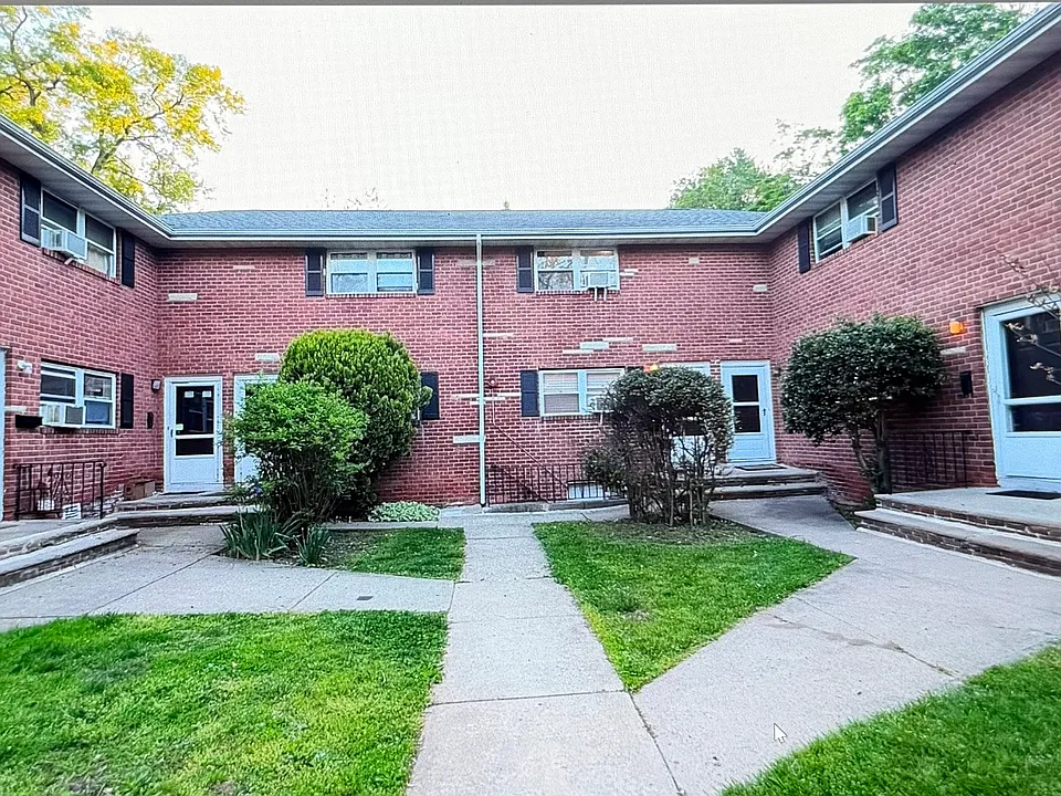 295 Tenafly Rd #I