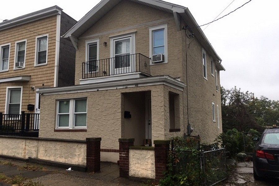 2nd image of 40 N Terrace Ave