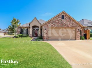 17000 Barcelona Dr, Oklahoma City, OK 73170