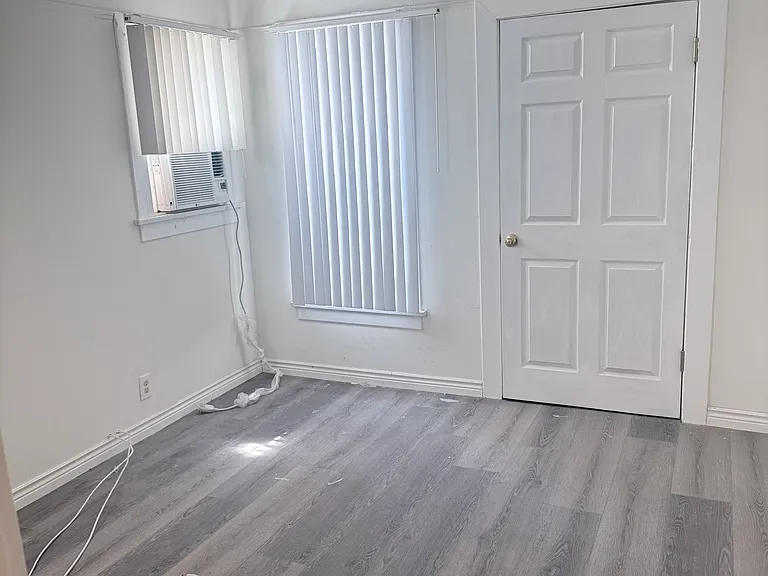 1231 Innes Ave — Photo 6