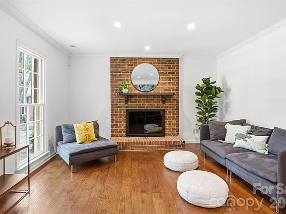 4th image of 516 Eastville Ct