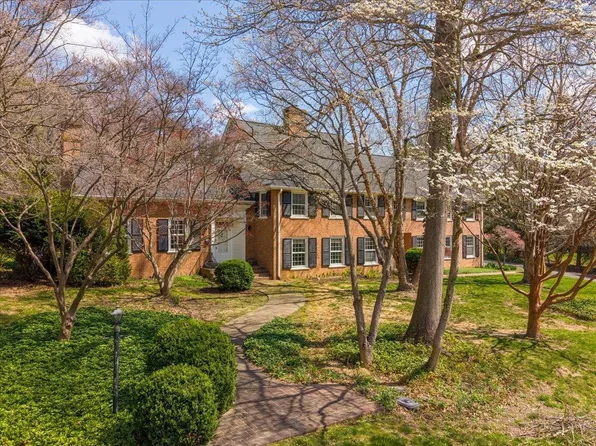 1311 Oak Dr, Blacksburg, VA 24060