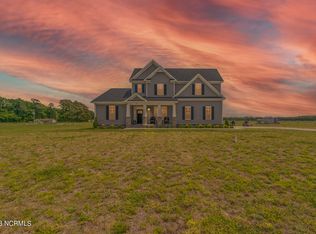 101 Reeds Rd, Knotts Island, NC 27950