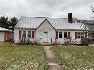 107 W Holland St, Washington, IL 61571