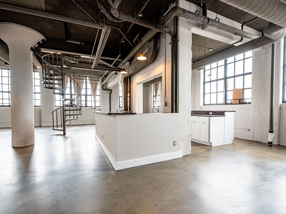 1st image of 6533 E Jefferson Ave APT 801