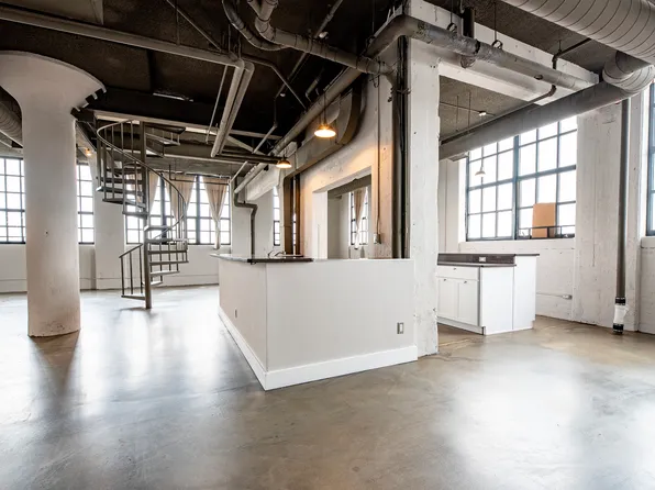 6533 E Jefferson Ave, Detroit, MI