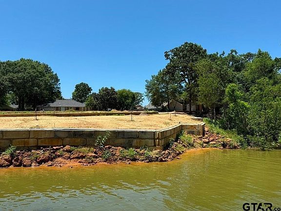 3rd image of 259 S Bay Dr