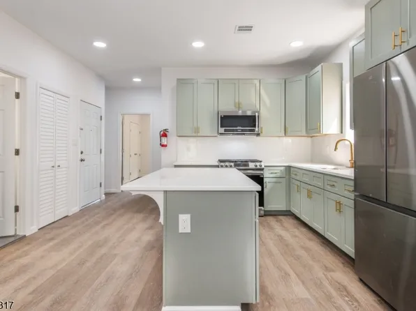 64 Grace St Floor 1, Irvington, NJ 07111