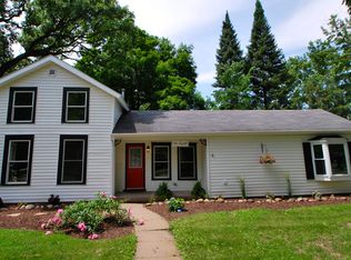 725 8th St, Hudson, WI 54016