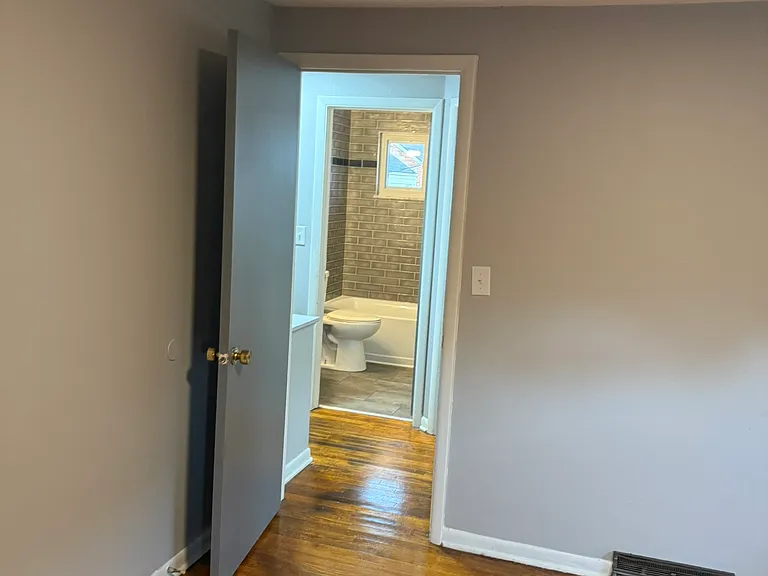 905 North Meadows Court - D — Photo 19