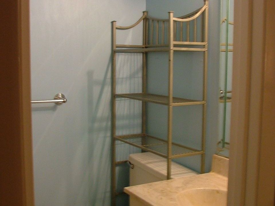 2nd image of 418 Summit Ridge Pl