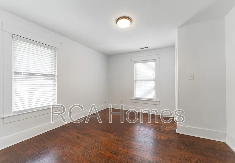 3005 Ruckle St — Photo 8