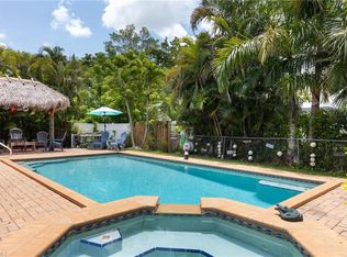 1660 S Hermitage Rd, Fort Myers, FL 33919