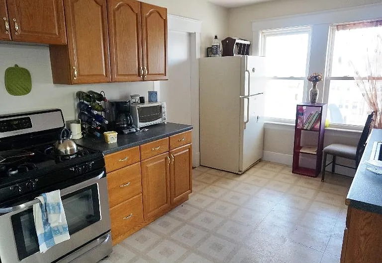 151 Forest Hills St #1R — Photo 2