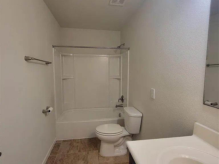 20135 Linden Spruce Ln — Photo 25