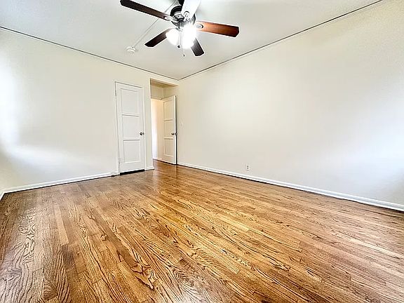 4th image of 6851 Willoughby Ave APT 1