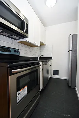 Rented by Bohemia Realty Group | media 4