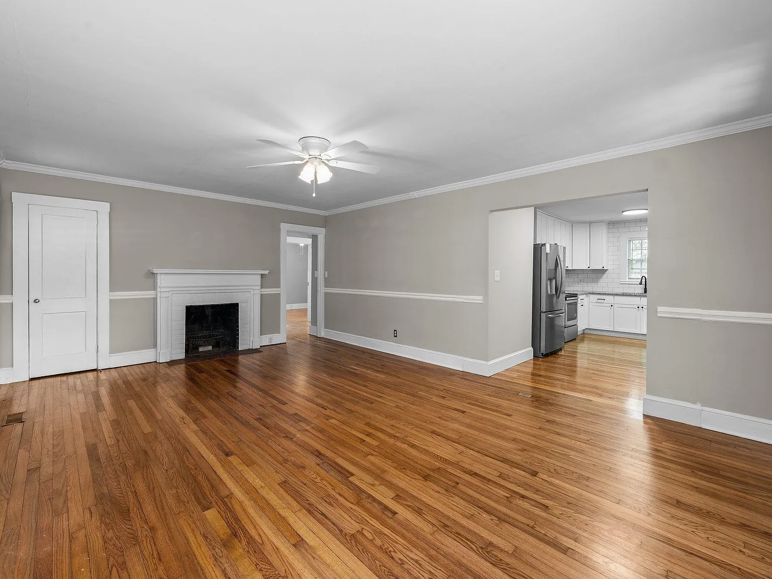 132 N Library St — Photo 4