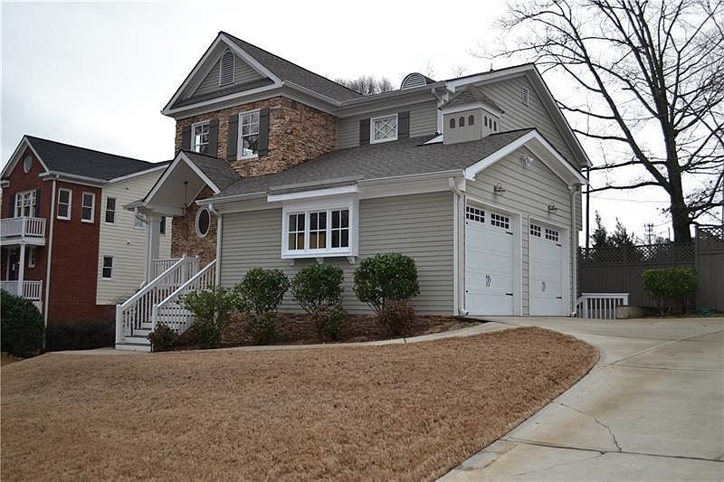 1st image of 1210 Pierce Ave SE