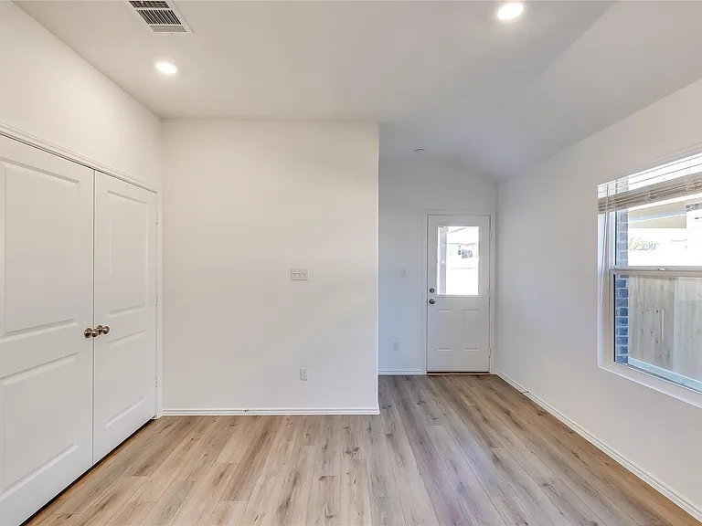 318 Canley Loop — Photo 10