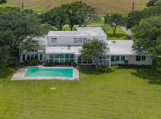 1700 S Virginia St, Port Lavaca, TX 77979